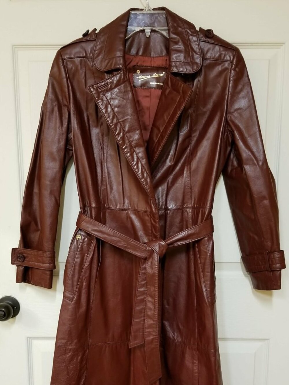 Etienne Aigner Oxblood Leather Trench Coat & Gloves Set, size 12 - VTG 70s